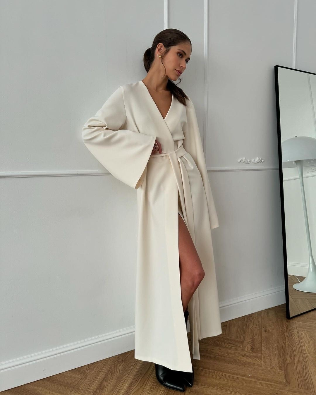 Long Slit Long Sleeve Lace-up Dress